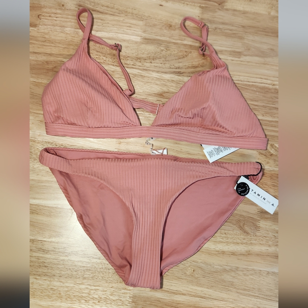 NWT Vitamin A Reversible Pink EcoRib Bikini Top (8M) and Bottons (14DD)